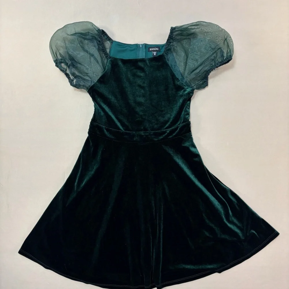 Zunie Dark Emerald Green Velvet Girls Dress with Sheer Puff Sleeves Size 10